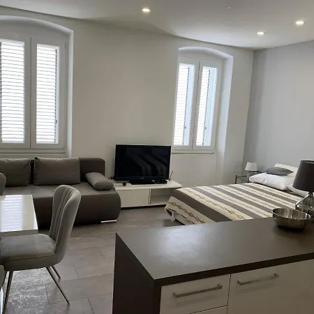 Zara City Apartments Zára